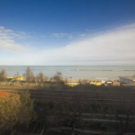 Πανσιόν Typo Typica Πέζαρο