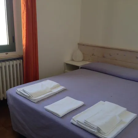 Typo Typica 3* Πέζαρο